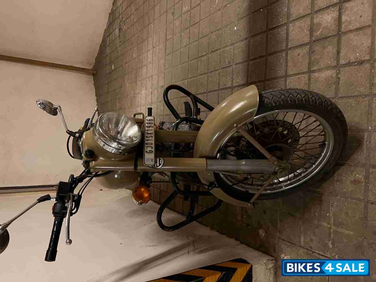 Royal Enfield Classic Desert Storm