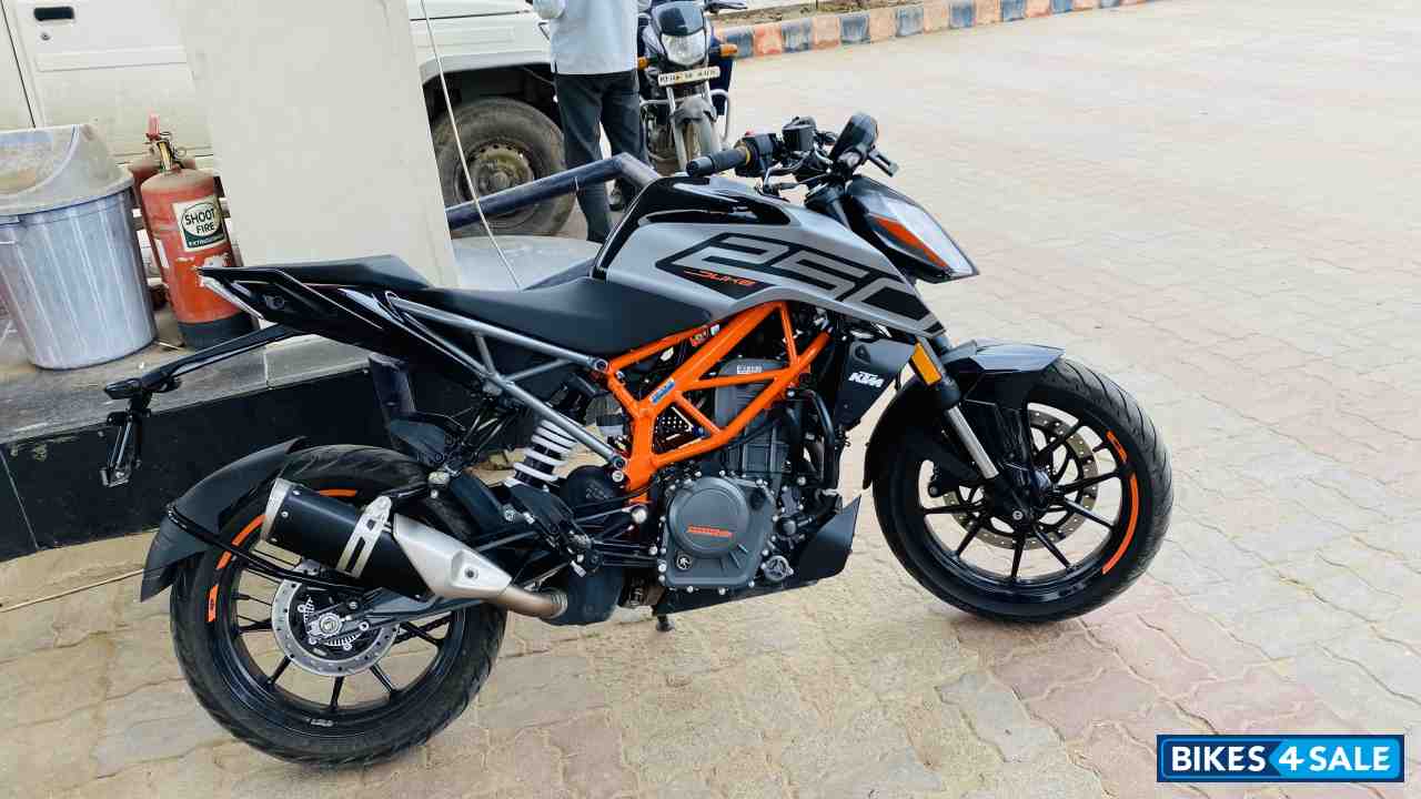 KTM Duke 250