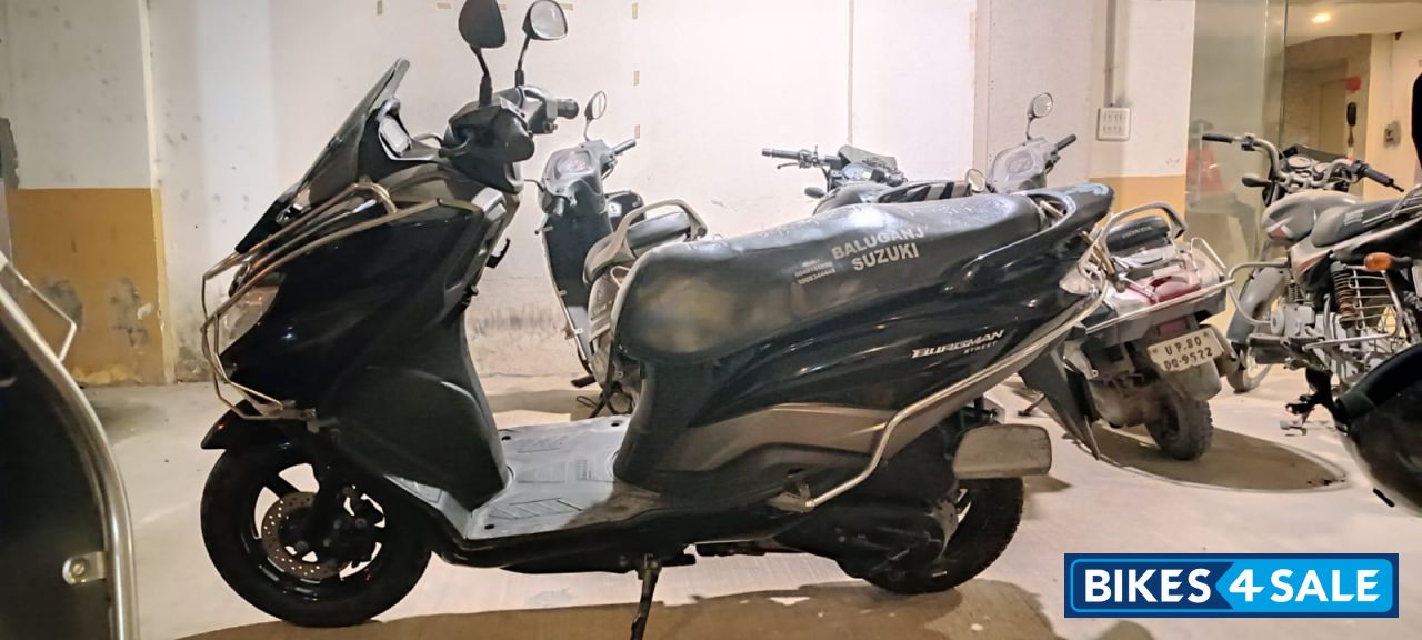 Suzuki Burgman Street