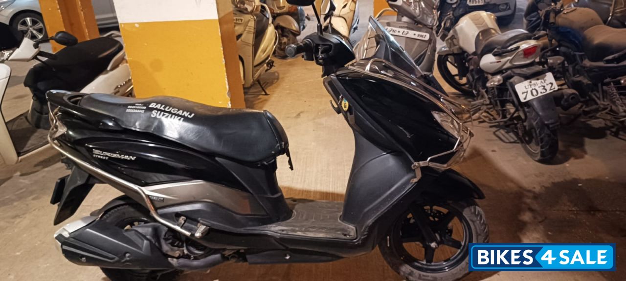 Suzuki Burgman Street