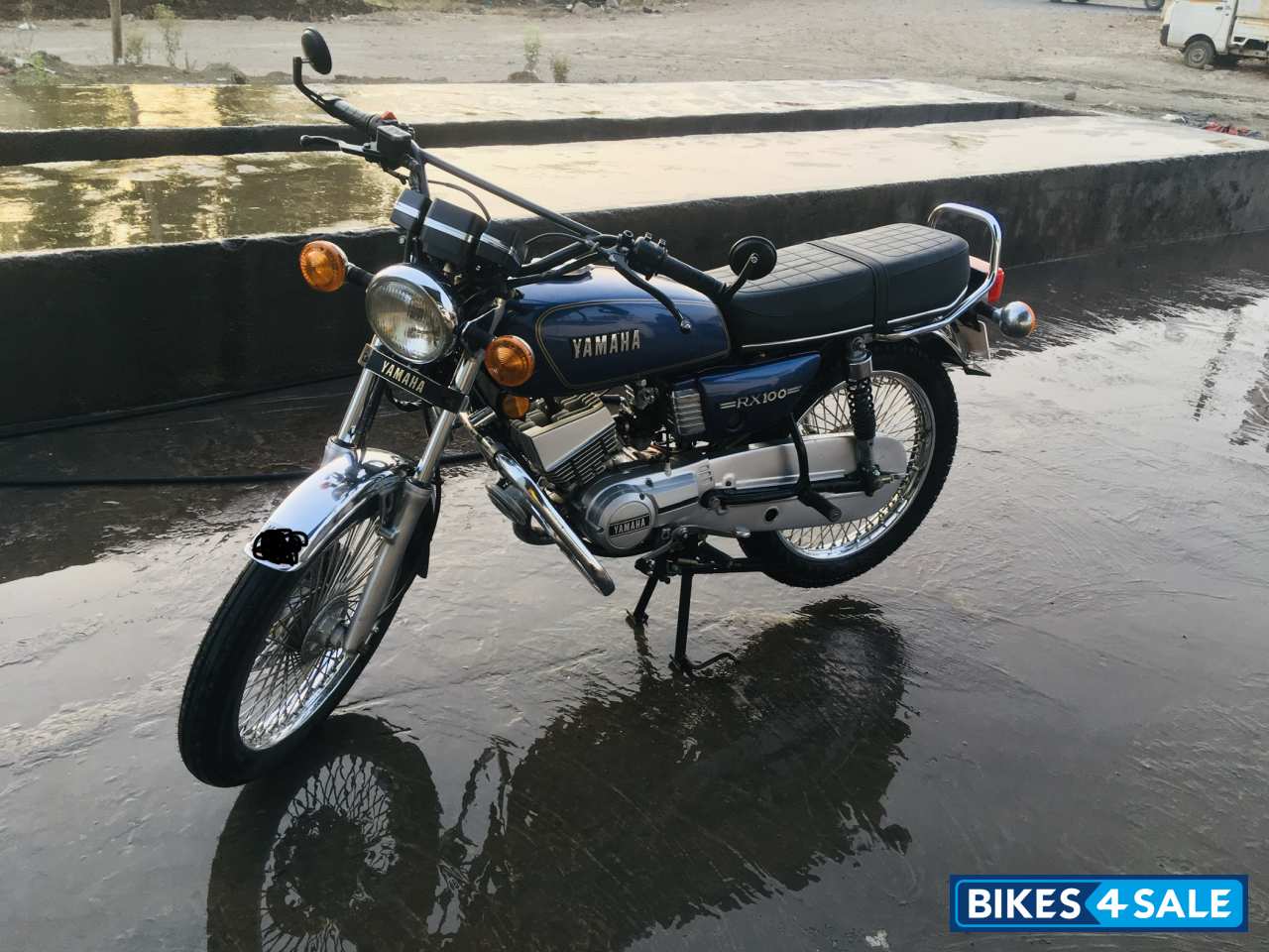 Blue Yamaha RX 100