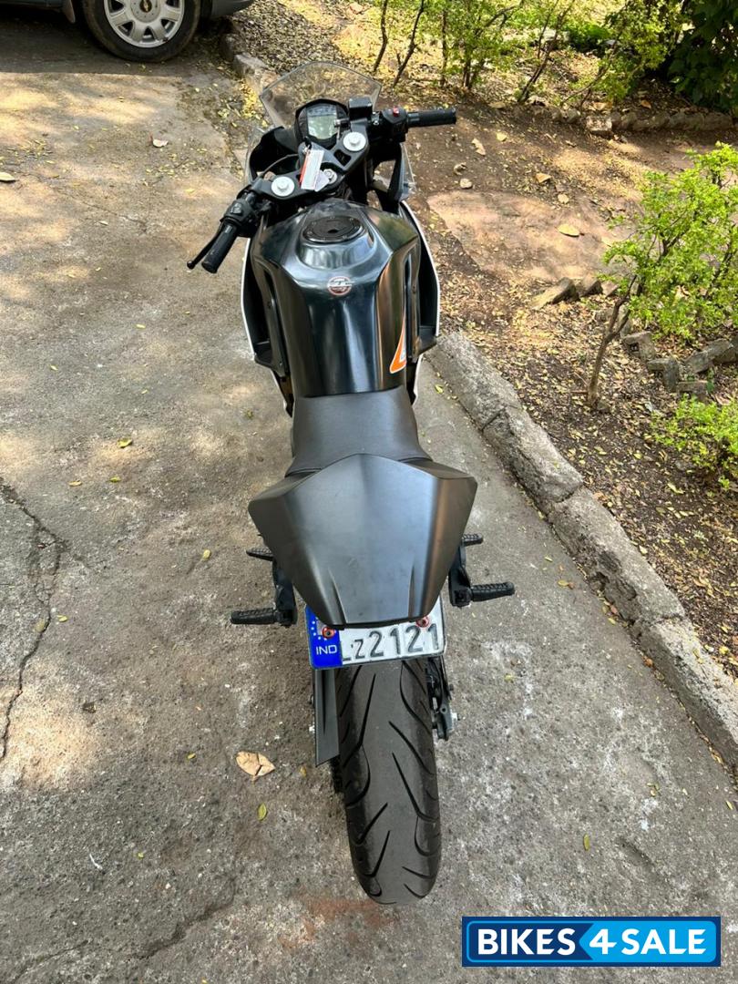 White KTM RC 390 White KTM RC 390