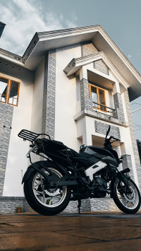 Glossy Pewter Gray Bajaj Pulsar NS 160 BS6