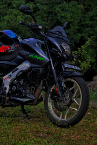 Glossy Pewter Gray Bajaj Pulsar NS 160 BS6