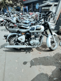 Royal Enfield Classic 350