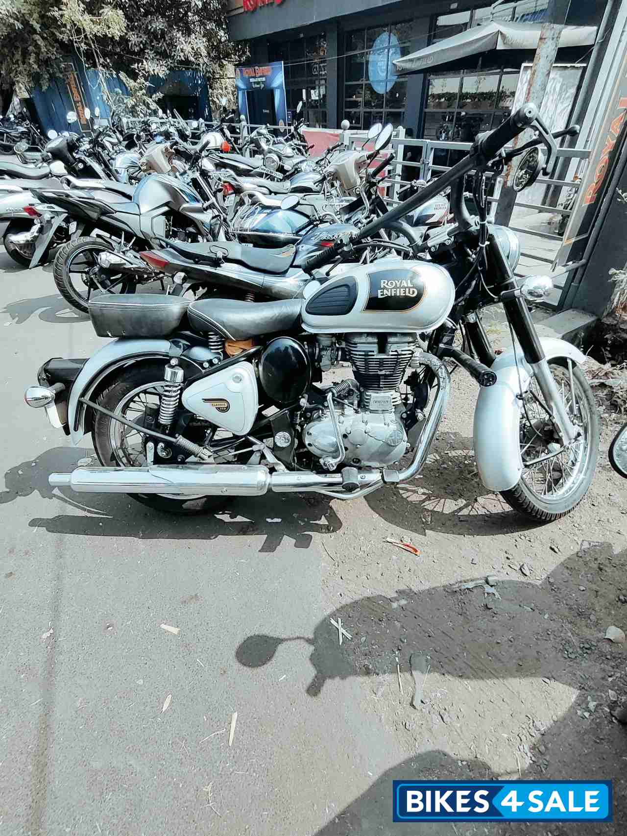 Royal Enfield Classic 350