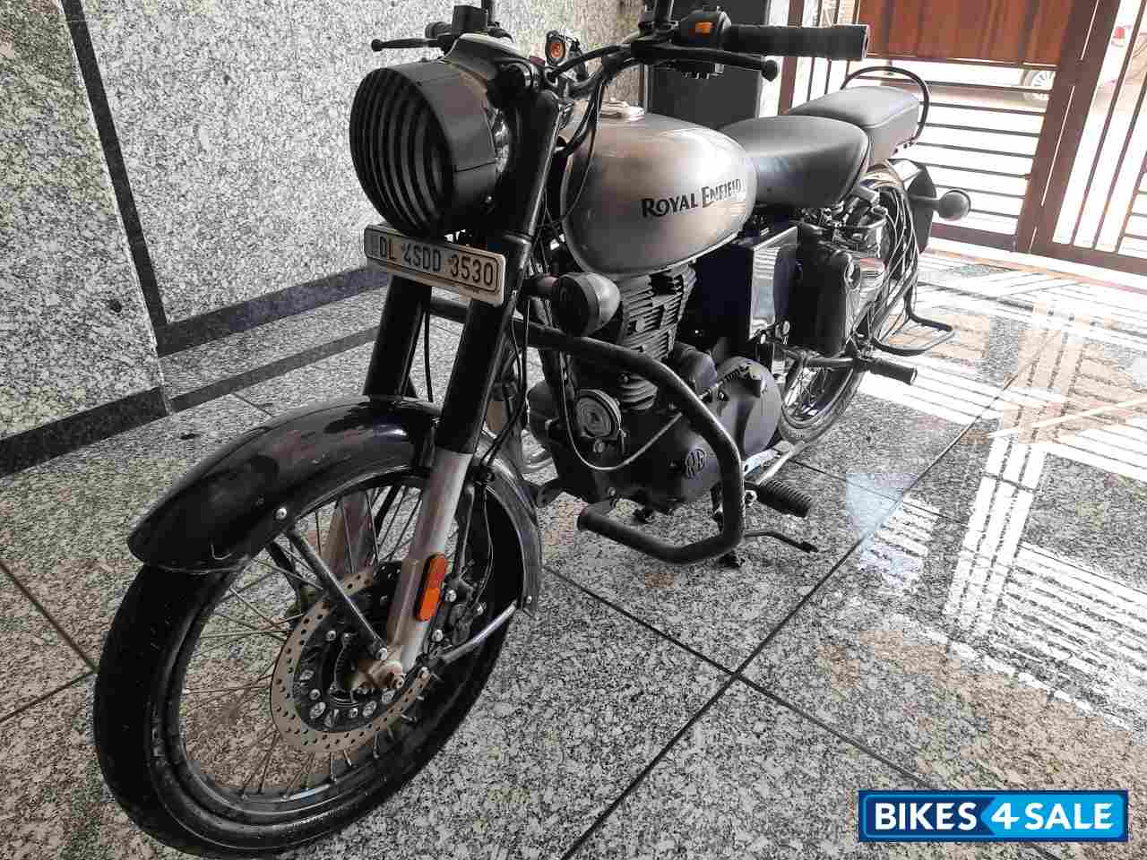 Silver Royal Enfield Classic 350 BS VI