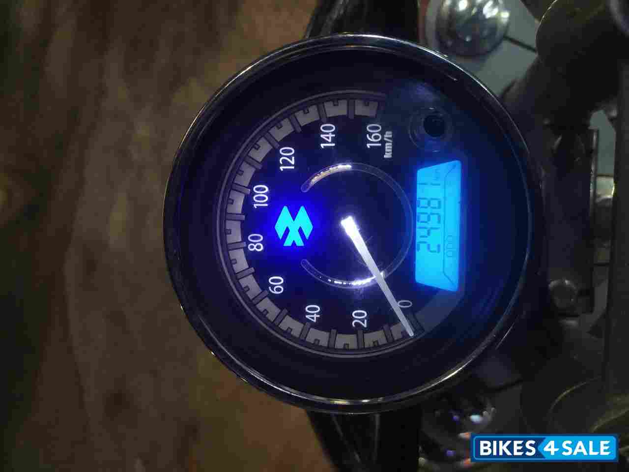 Bajaj Avenger Cruise 220