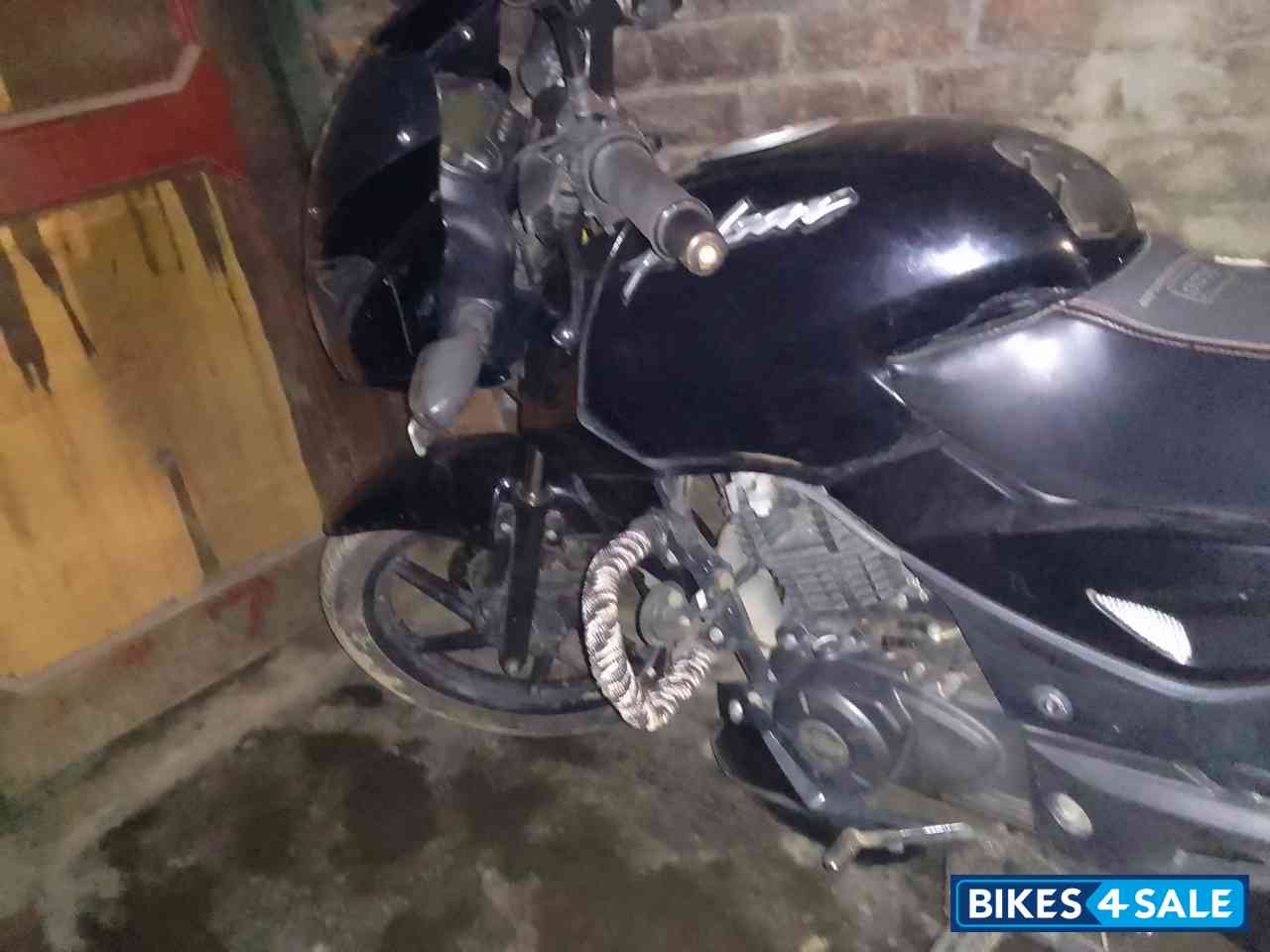 Bajaj Pulsar 125 Neon BS6