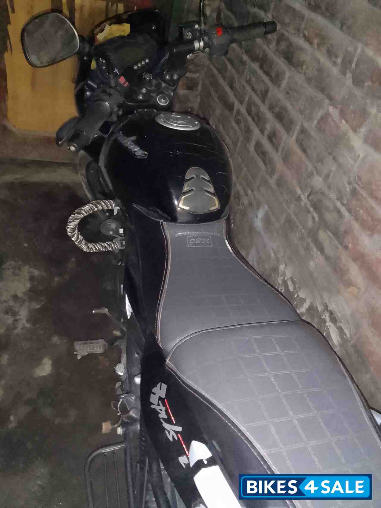 Bajaj Pulsar 125 Neon BS6