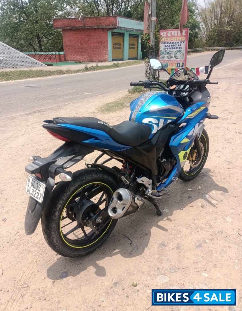 Metallic Blue Suzuki Gixxer SF Moto GP