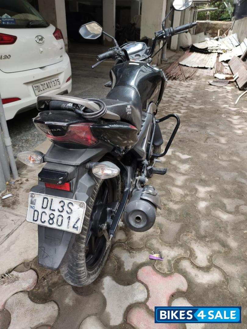 Black Honda CB Unicorn 160