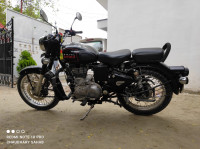 Black Royal Enfield Classic 350