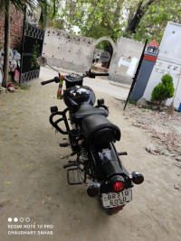 Black Royal Enfield Classic 350