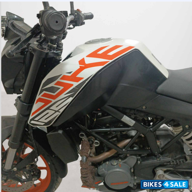 KTM Duke 125