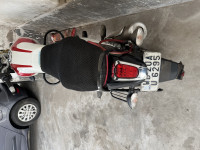 Pearl White Bajaj V15