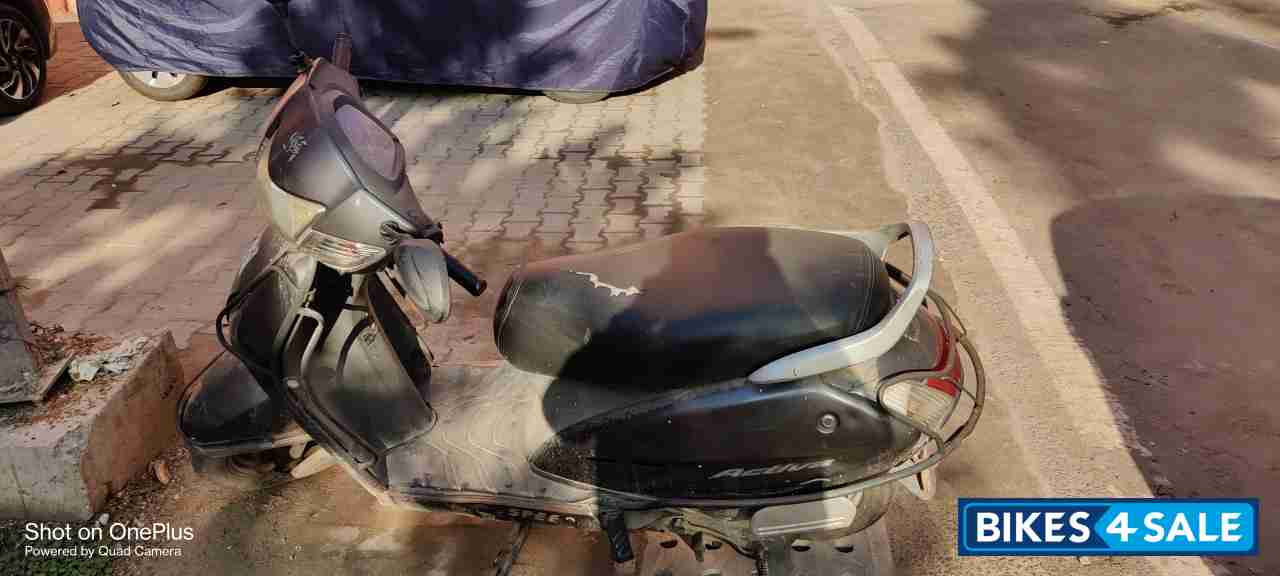 Gray Honda Activa Premium Edition Deluxe