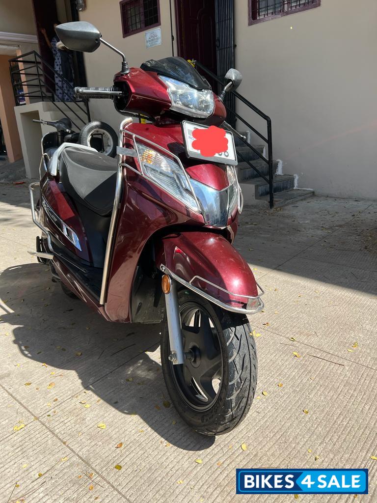 Rebel Red Honda Activa 125 BS6