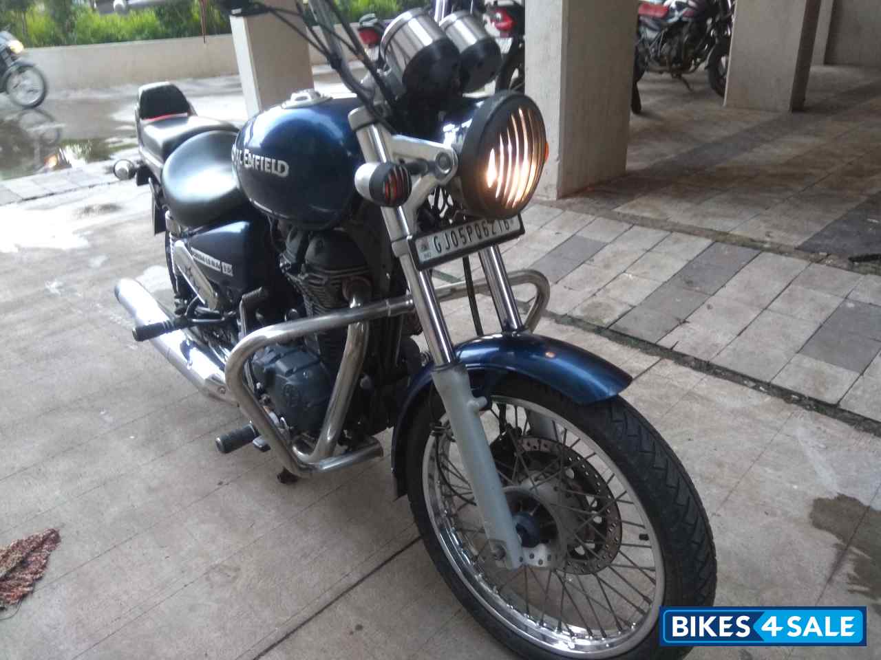 Marine Blue Royal Enfield Thunderbird 350