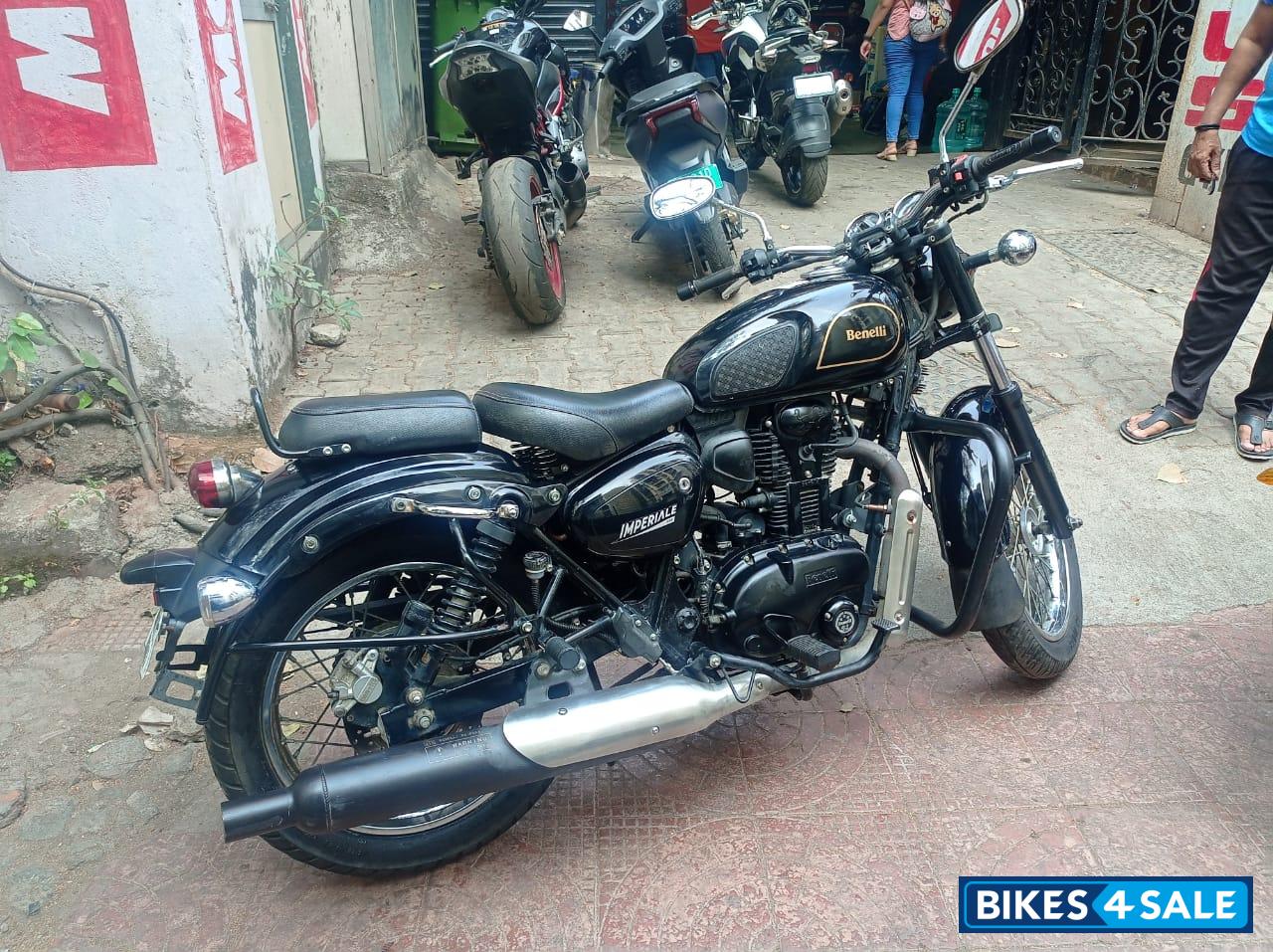 Black Benelli Imperiale 400