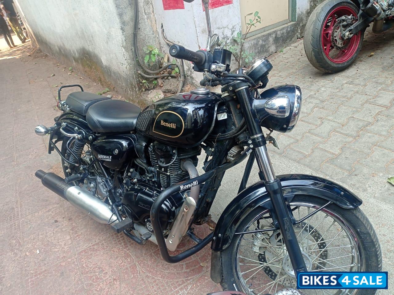 Black Benelli Imperiale 400