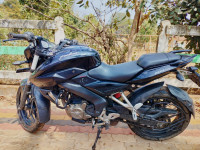 Black Bajaj Pulsar NS200