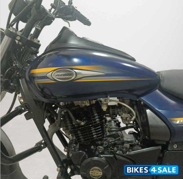 Bajaj Avenger Street 150