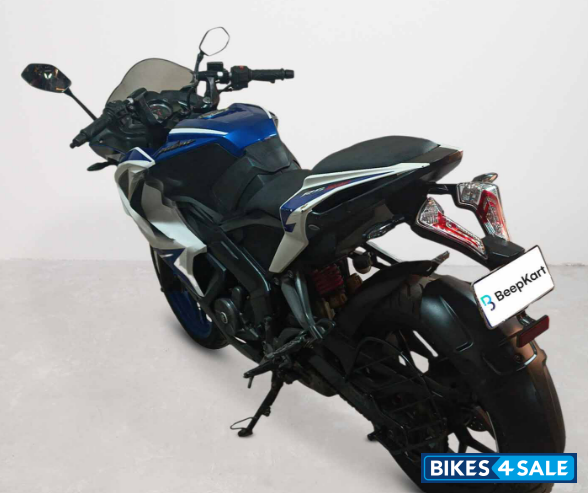 Bajaj Pulsar RS 200
