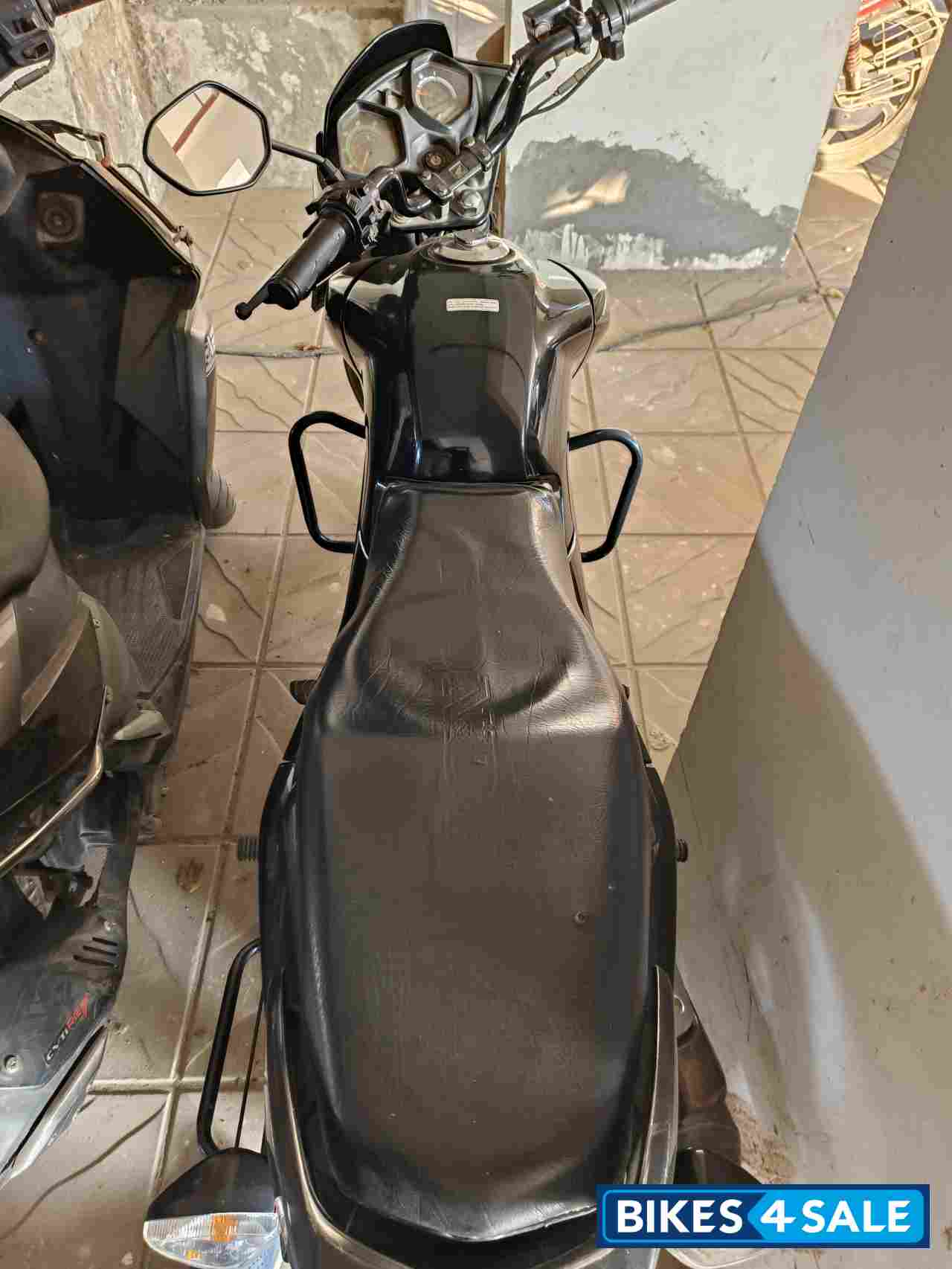 Black Honda Livo 110 Black Honda Livo 110