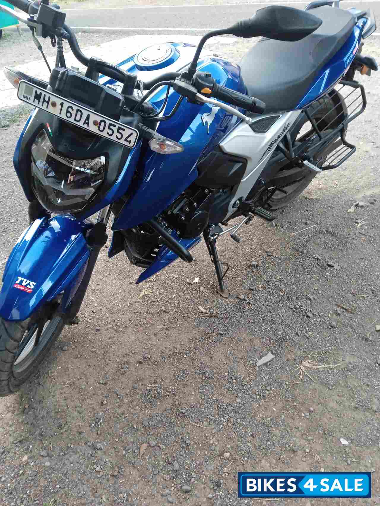 Blue TVS Apache RTR 160 4V BS6