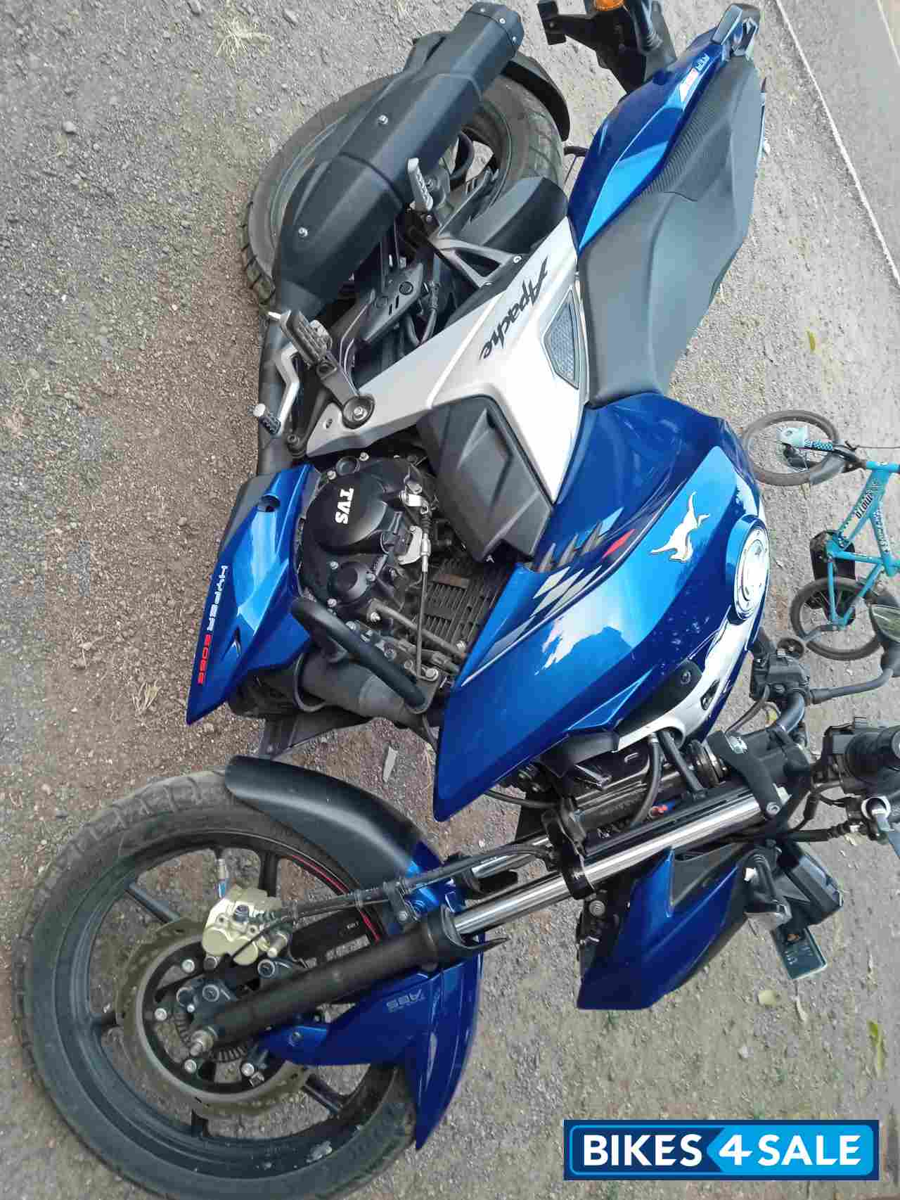 Blue TVS Apache RTR 160 4V BS6