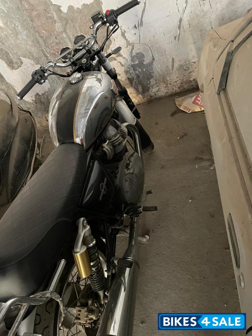 Royal Enfield Interceptor 650 Twin