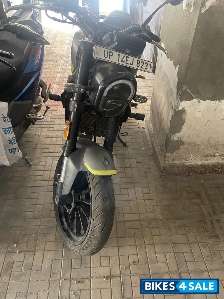 Benelli Leoncino 250