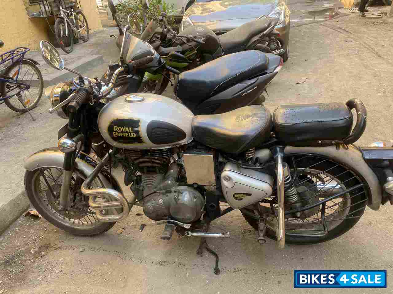 Royal Enfield Classic 500