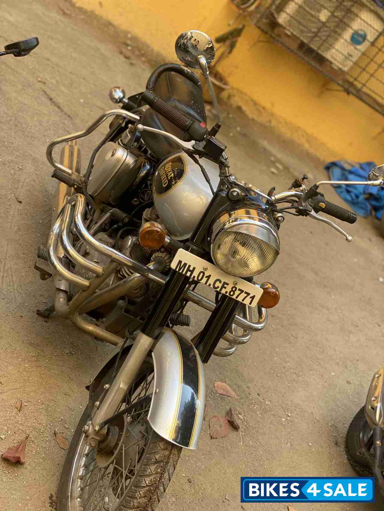 Royal Enfield Classic 500