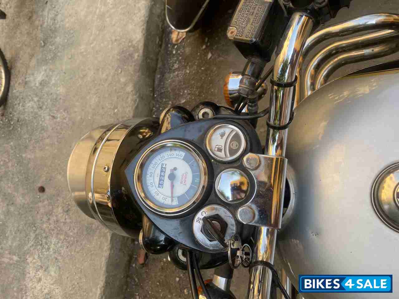 Royal Enfield Classic 500