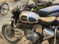 Royal Enfield Classic 500