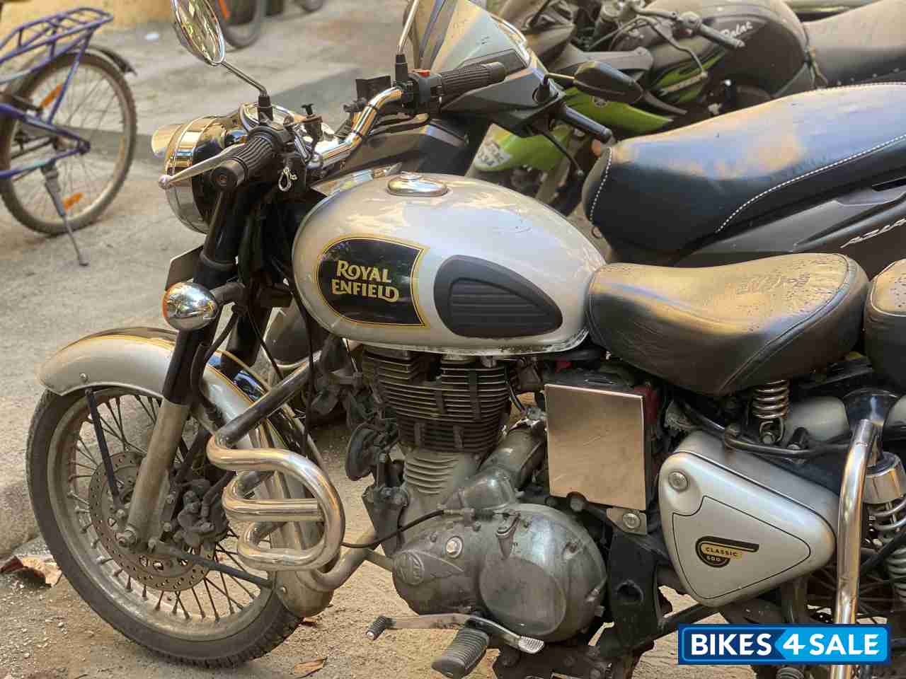 Royal Enfield Classic 500