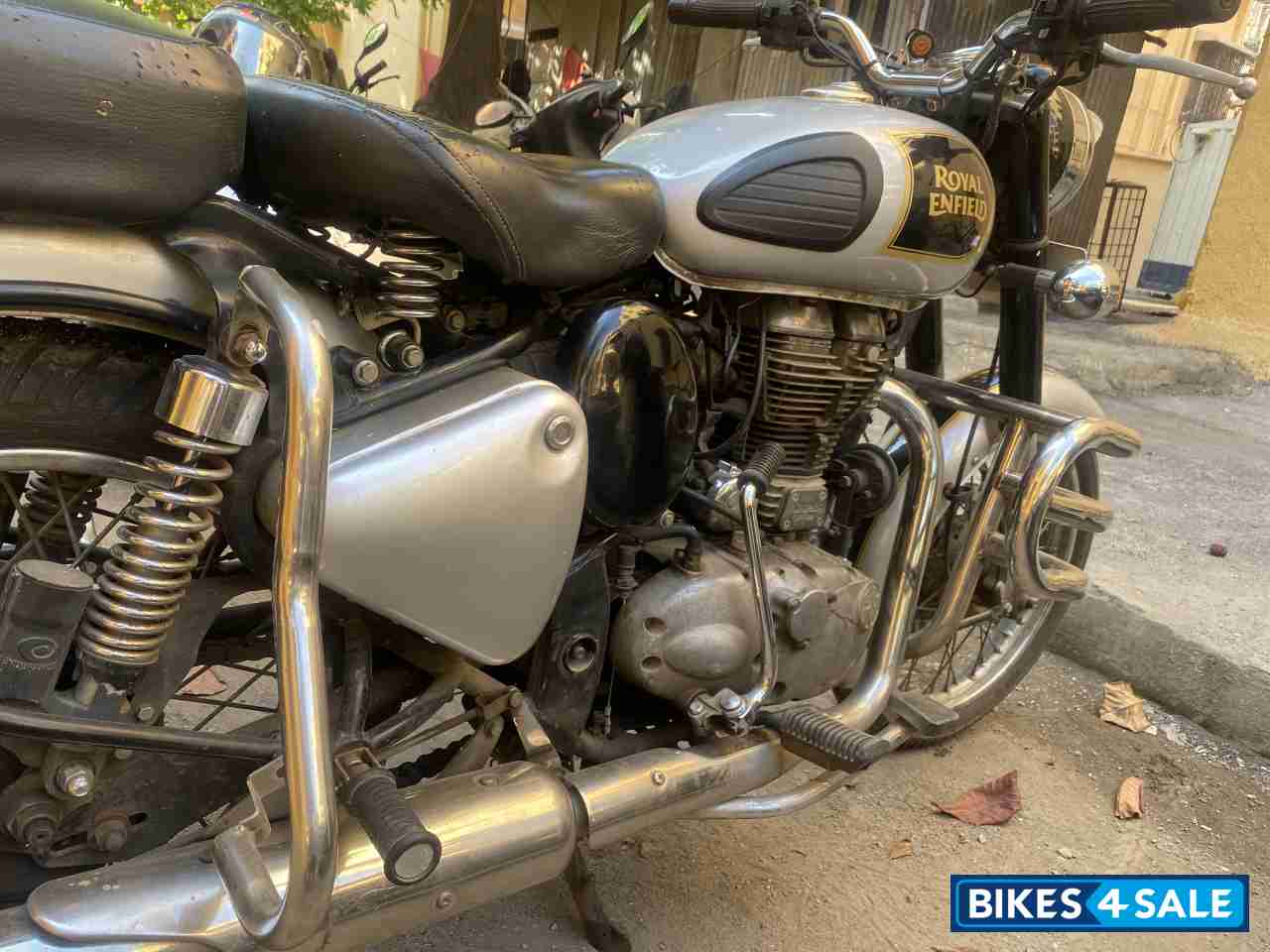 Royal Enfield Classic 500