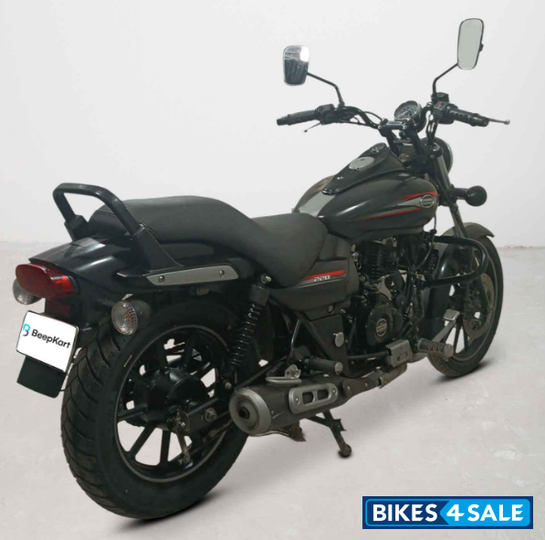 Bajaj Avenger Street 220
