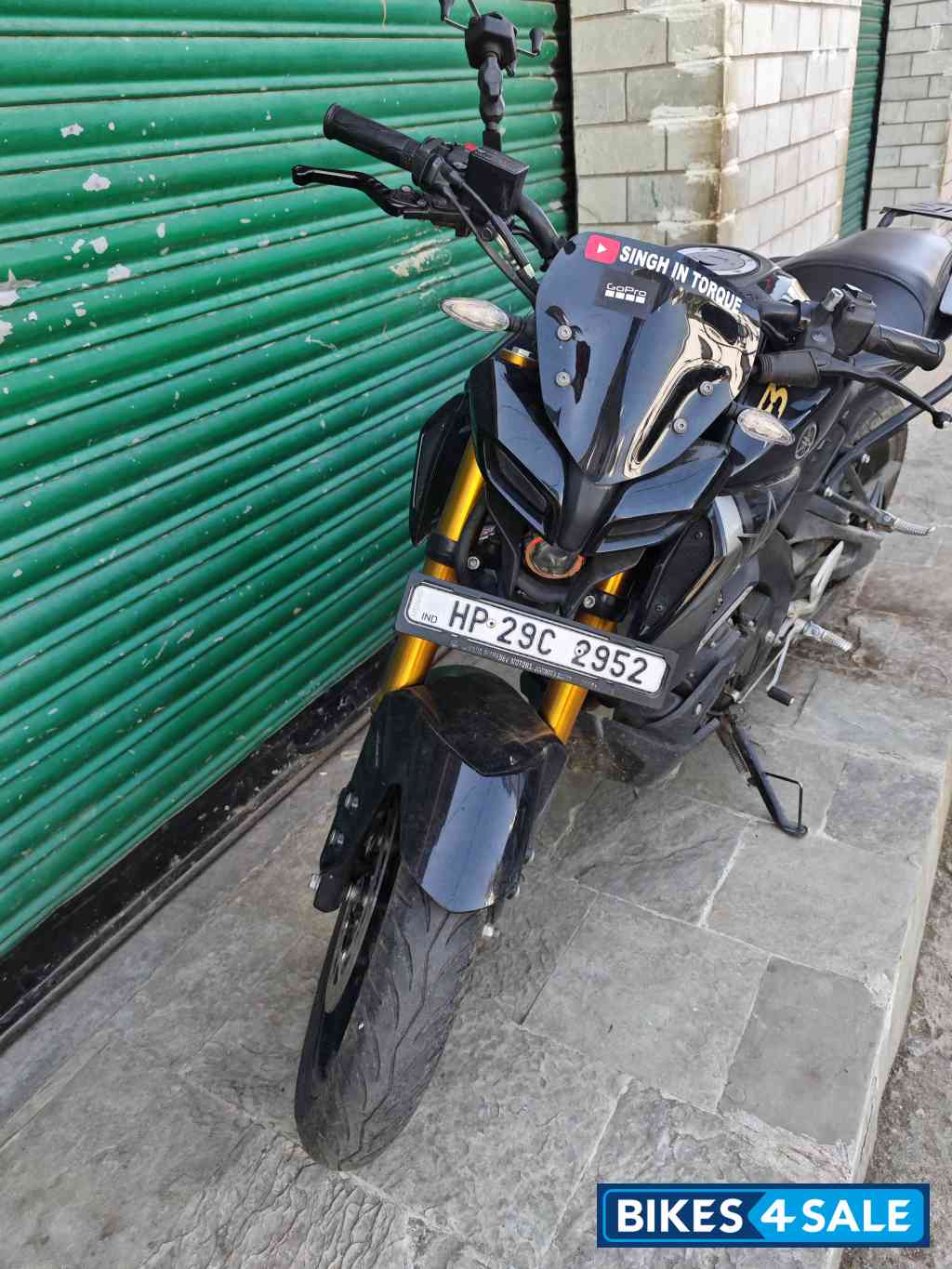 Black Yamaha MT-15