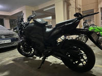 Black Bajaj Dominar 400 ABS BS6