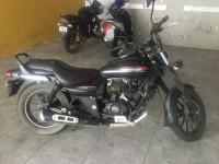 Bajaj Avenger Street 220