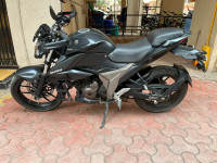 Black Suzuki Gixxer 250