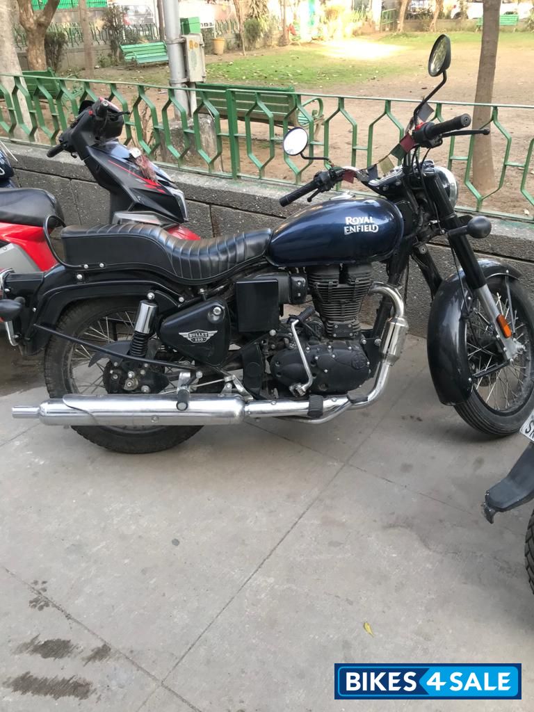 Royal Blue Royal Enfield Bullet Standard 350 Royal Blue Royal Enfield Bullet Standard 350