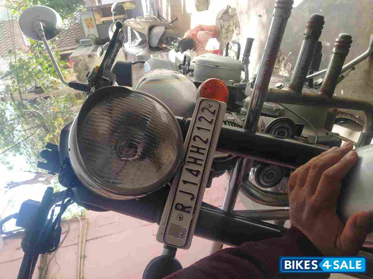 Royal Enfield Classic 350