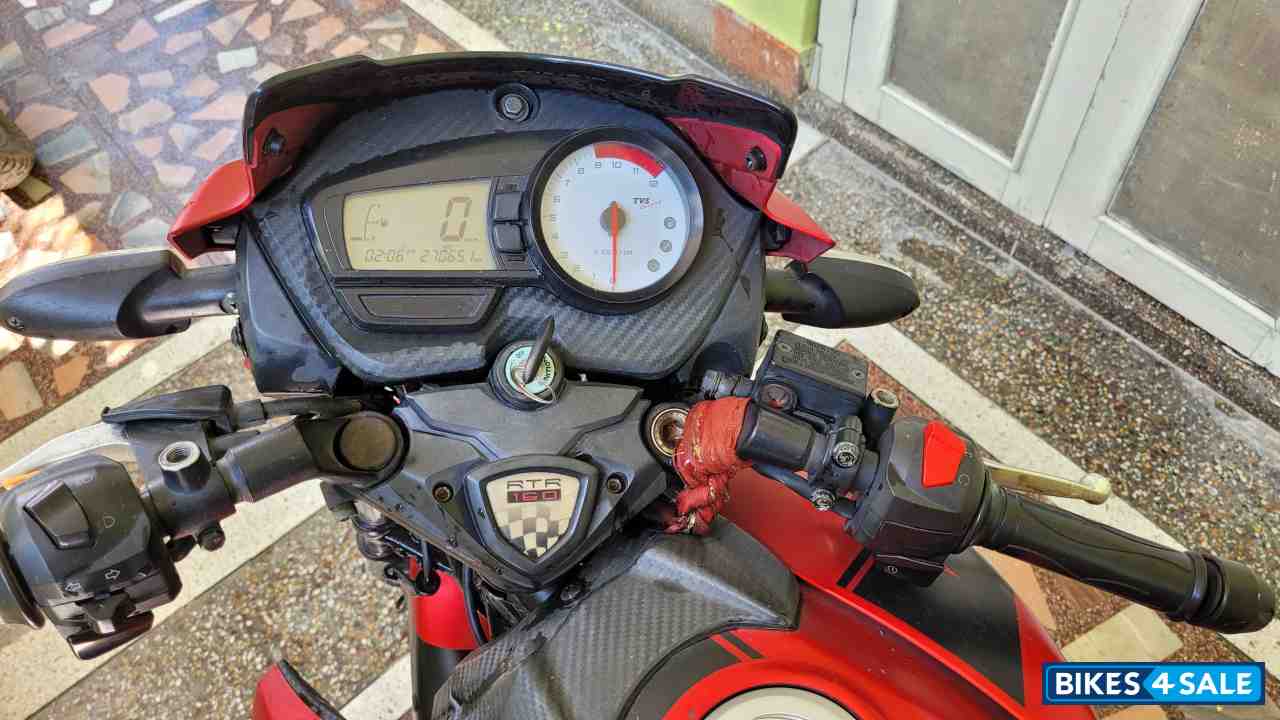 Metallic Red TVS Apache RTR 160