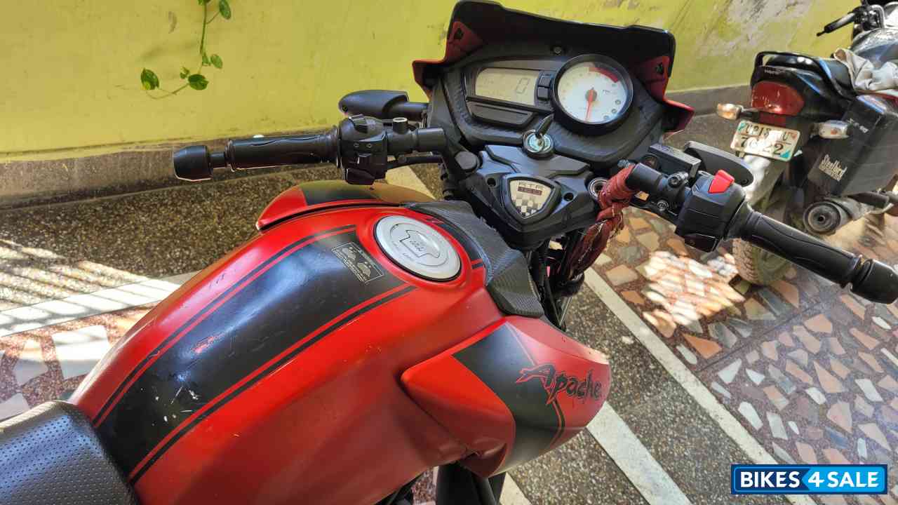 Metallic Red TVS Apache RTR 160