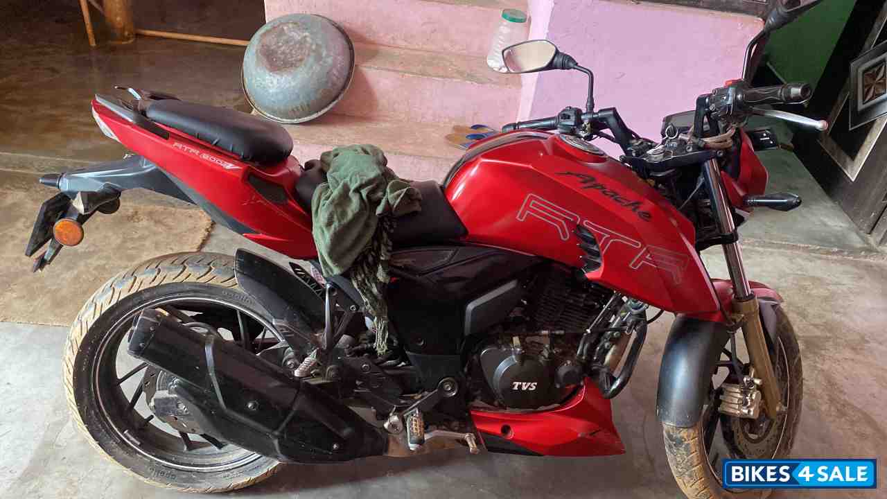 TVS Apache RTR 200 4V