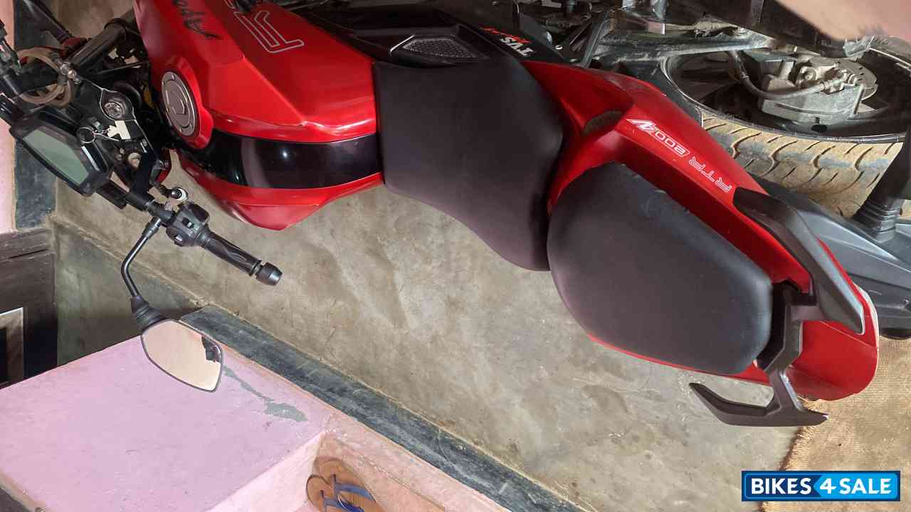 TVS Apache RTR 200 4V